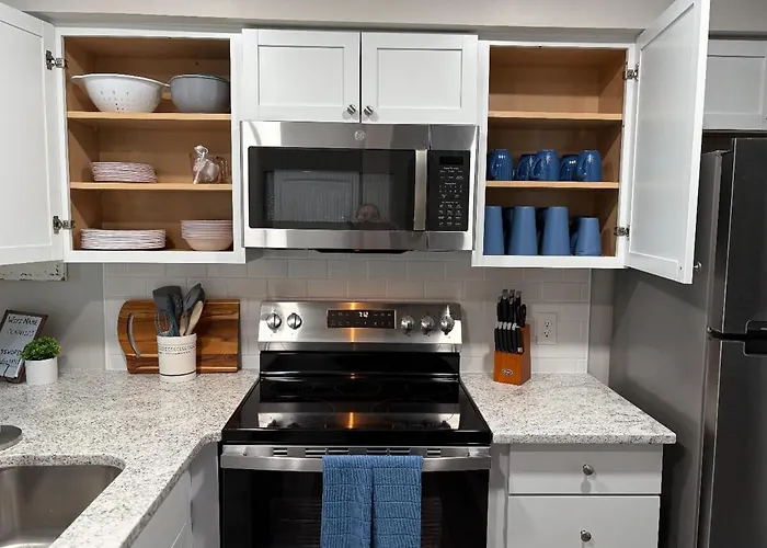 Renovated Oc Walk To Pool & Park Apartment Ocean City